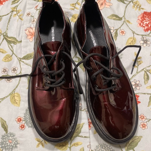 Union Bay Maroon Chunky Penny Loafers - Picture 2 of 14